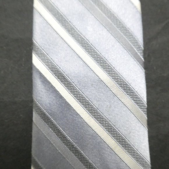VAN HEUSEN | Stain Shield | 100% Silk | Striped Necktie - Picture 4 of 8